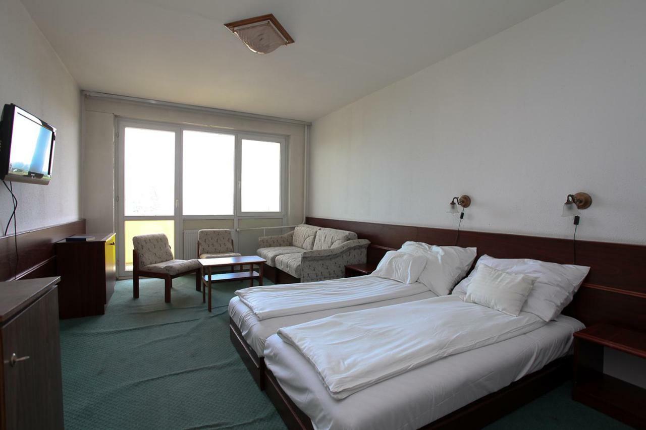 Aranypart Hotel Siofok Luaran gambar