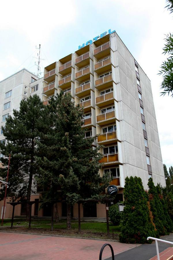 Aranypart Hotel Siofok Luaran gambar