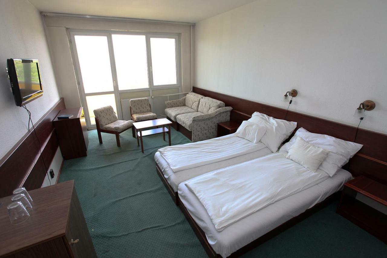 Aranypart Hotel Siofok Luaran gambar