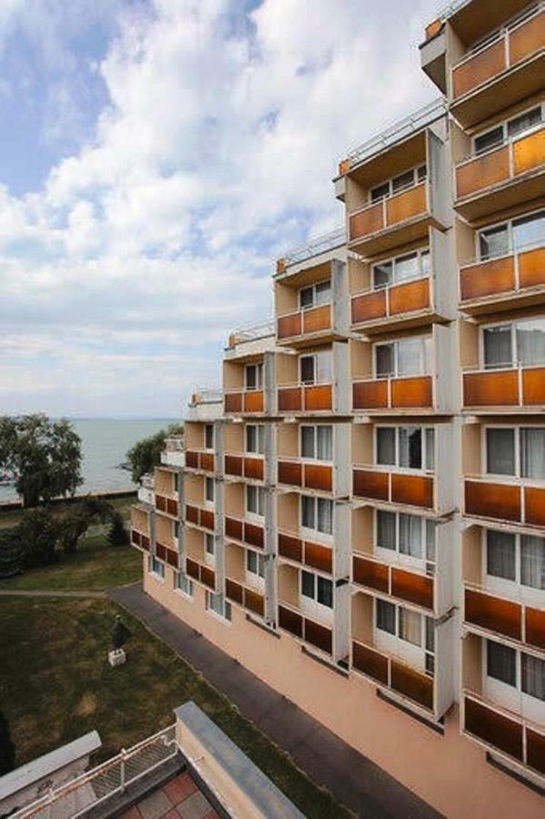 Aranypart Hotel Siofok Luaran gambar