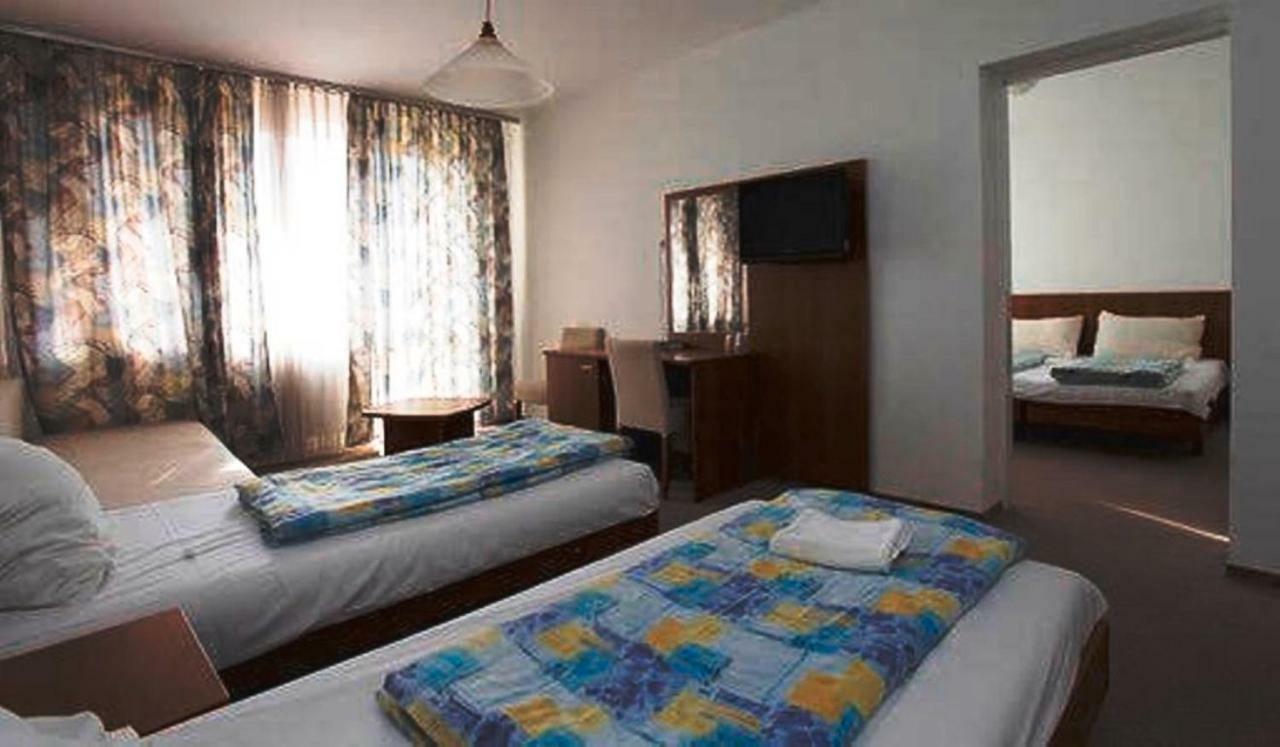 Aranypart Hotel Siofok Luaran gambar