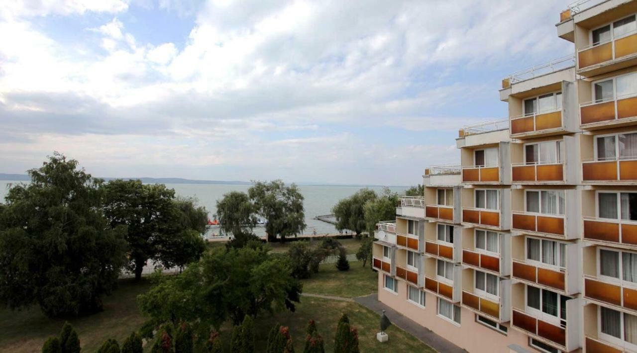 Aranypart Hotel Siofok Luaran gambar