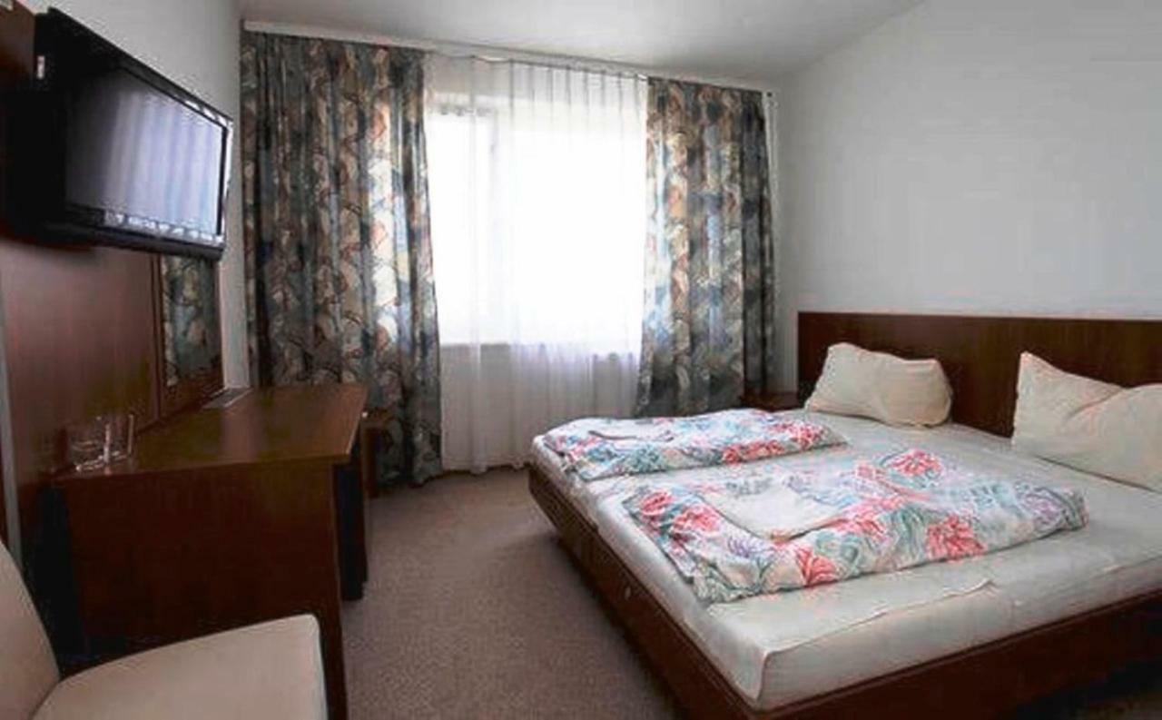 Aranypart Hotel Siofok Luaran gambar